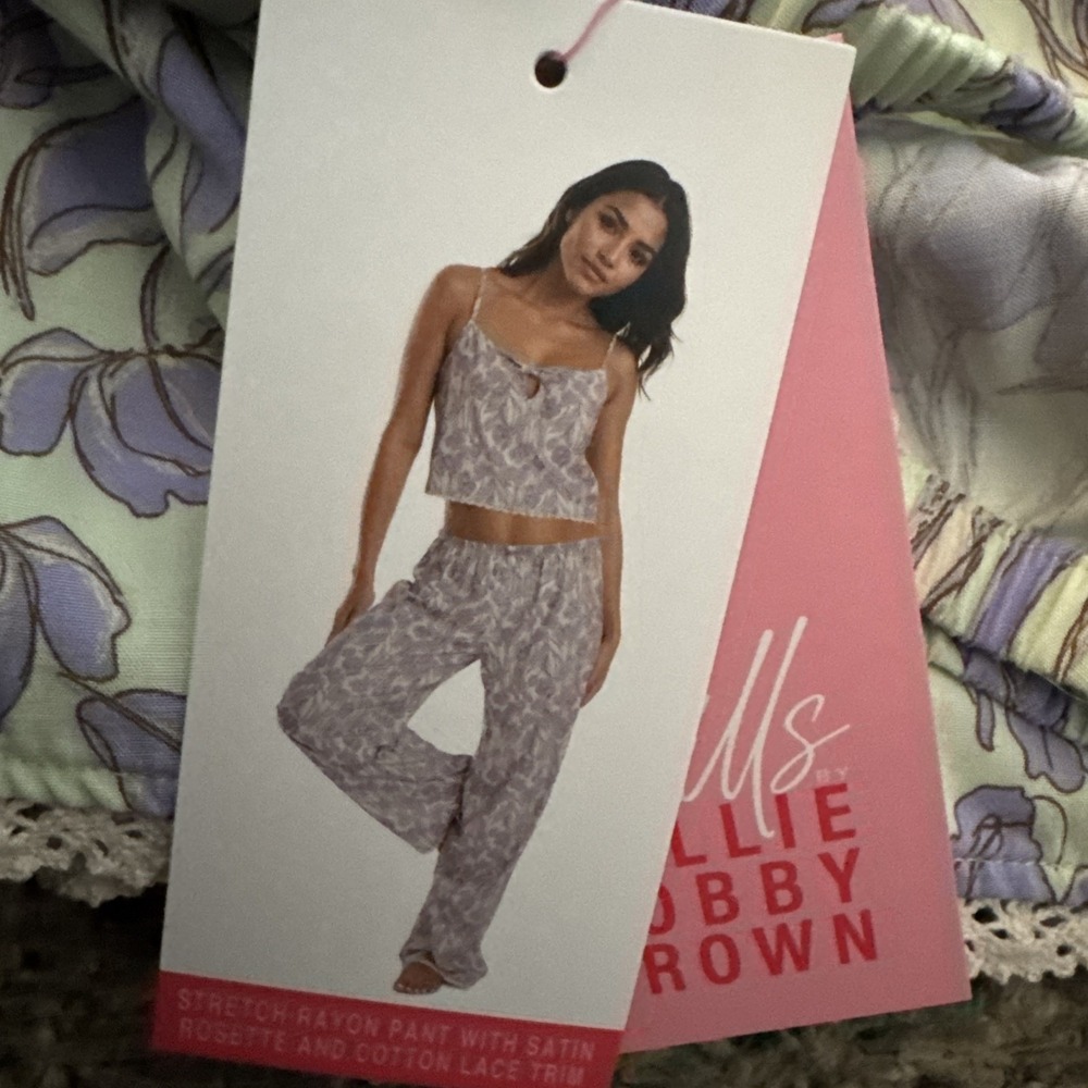 2 Pair Mills Millie Bobby Brown Pajama Pants-XL New - Picture 2 of 11